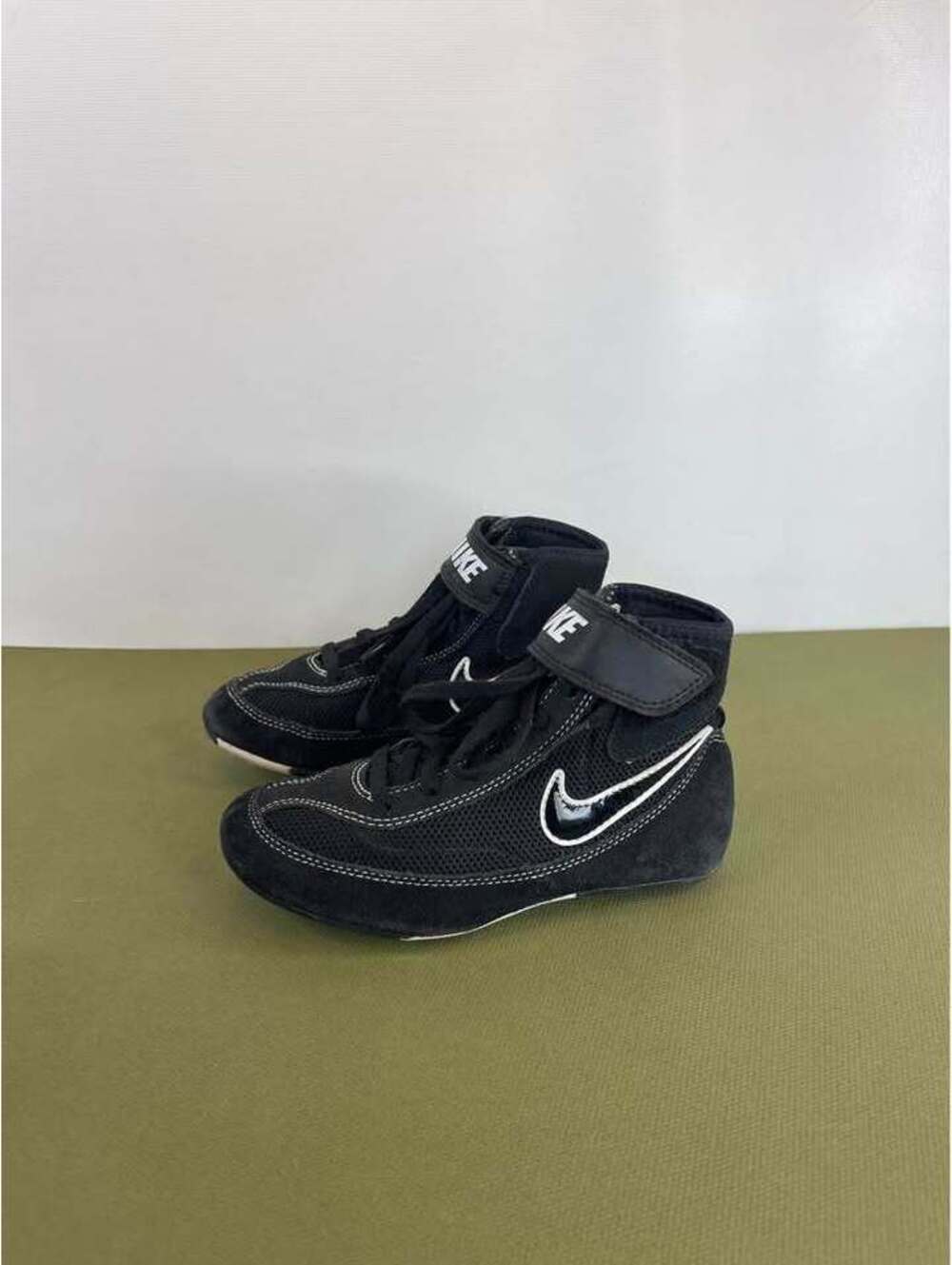 Nike Speedsweep VII Youth Wrestling Shoes Black White 366684-001 Size 1Y